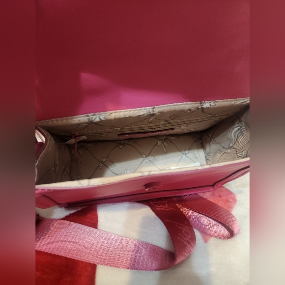 BETSY JOHNSON Heart Charm Top handle crossbody and JC Wallet - Picture 7 of 14